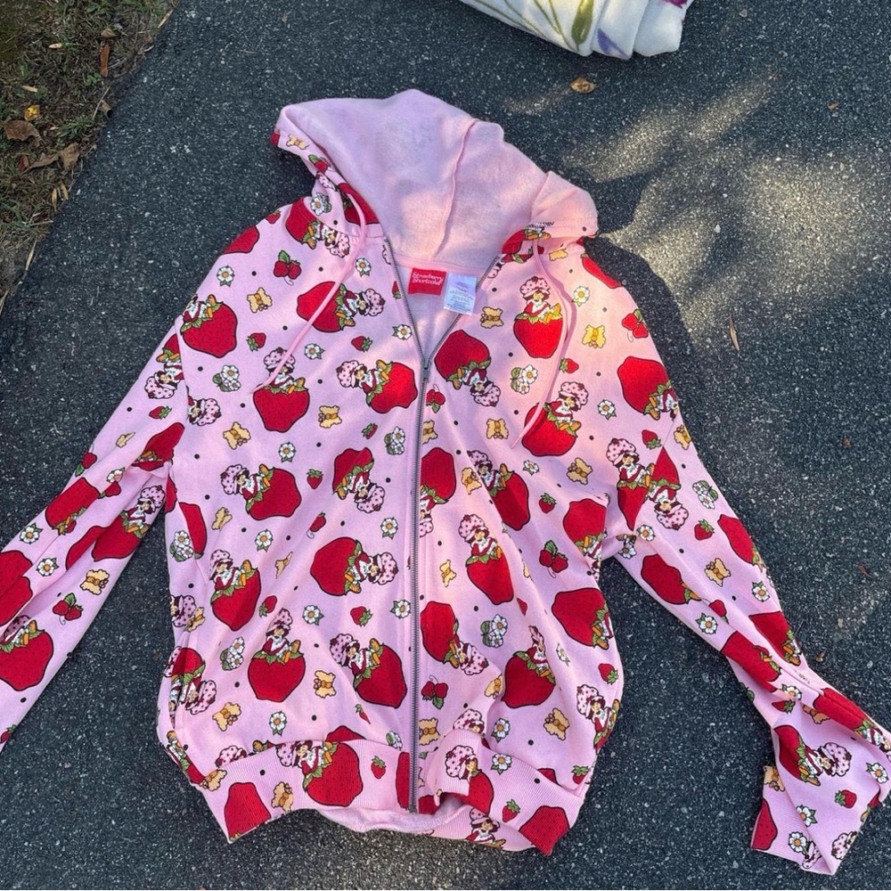 Hot Topic Strawberry Shortcake Pink Hoodie with Strawberry Print